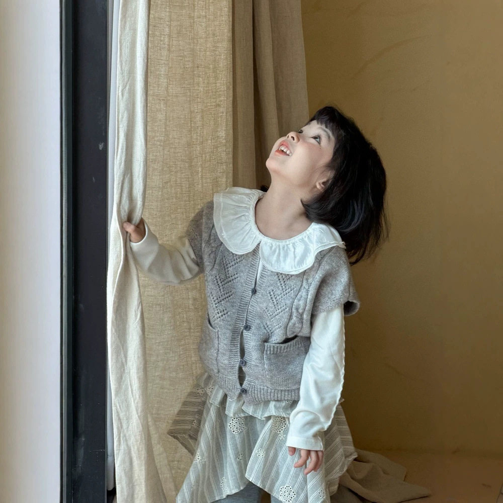 女童2026秋装新品儿童韩系大翻领针织打底溜肩毛衣马甲屁帘裤套装
