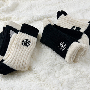 22FW欧美设计师潮牌袜子女中筒秋冬季 加厚保暖羊毛绒小腿堆堆长袜