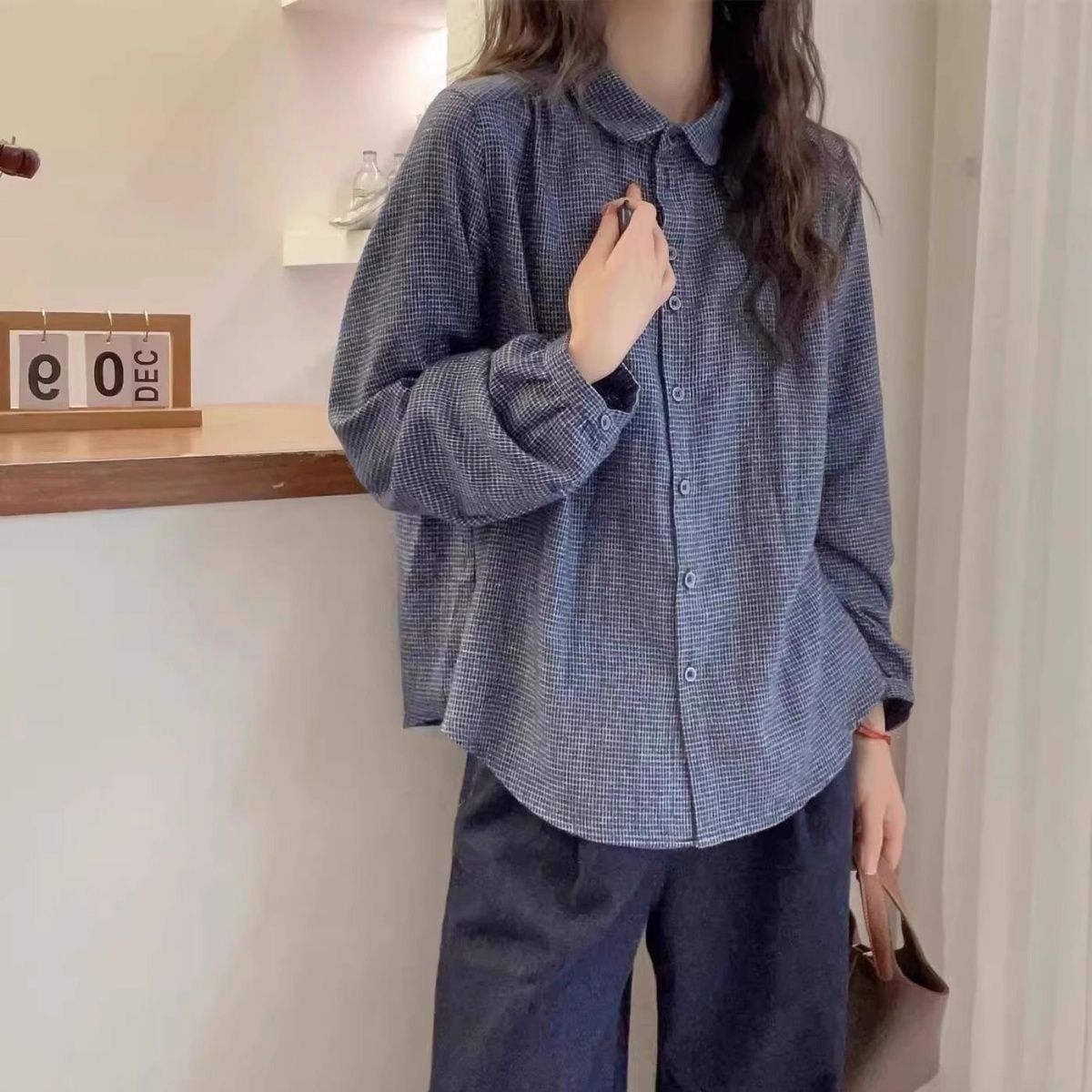 欧货小格子长袖衬衫女士2025秋季新款文艺复古灯笼袖翻领开衫衬衣