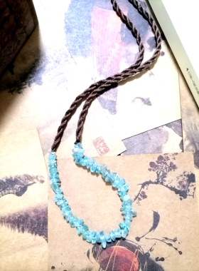 精灵珠宝 原野 天然海蓝磷灰石水晶原石手作简单韵味蜡绳项链