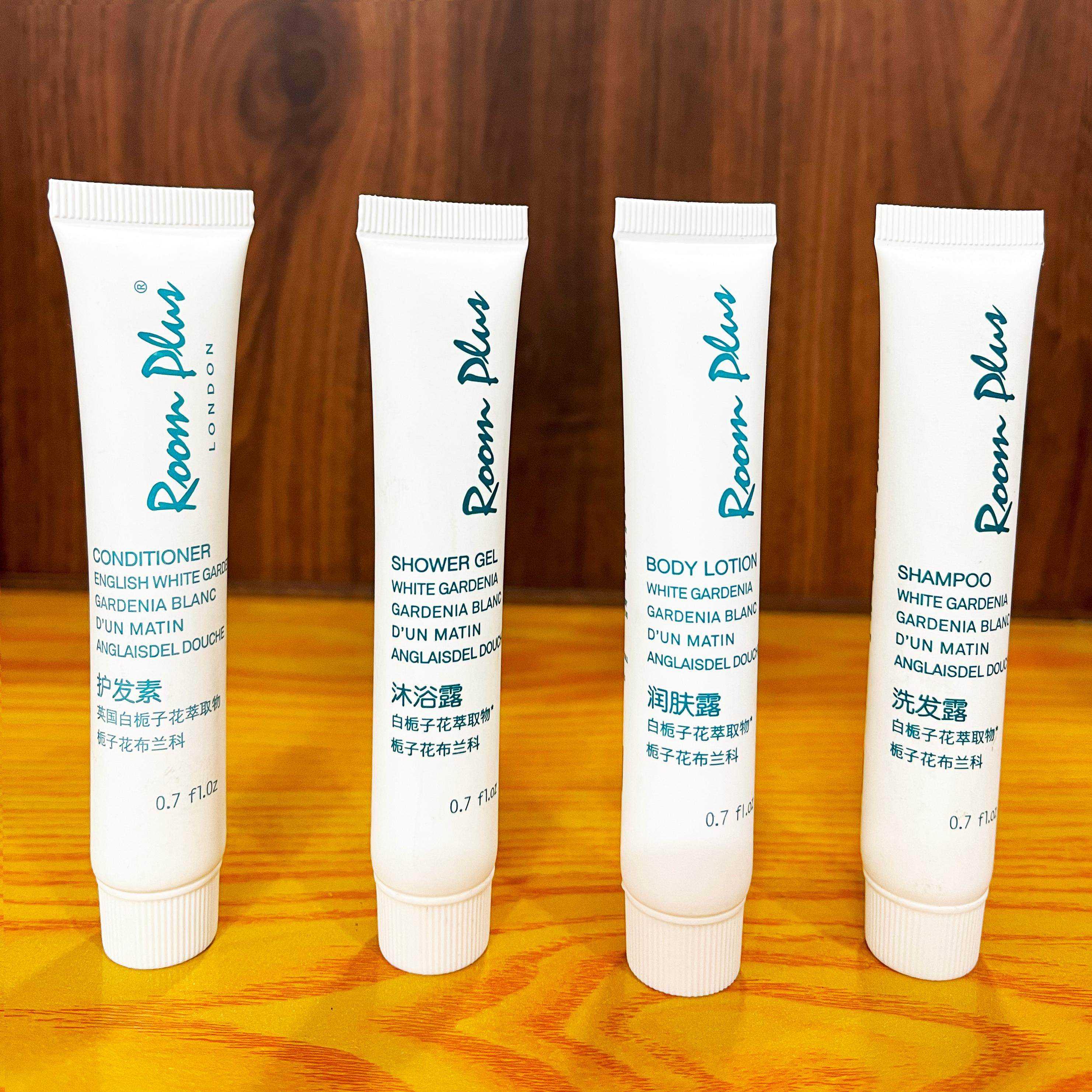 roomplus栀子花护手霜滋润保湿