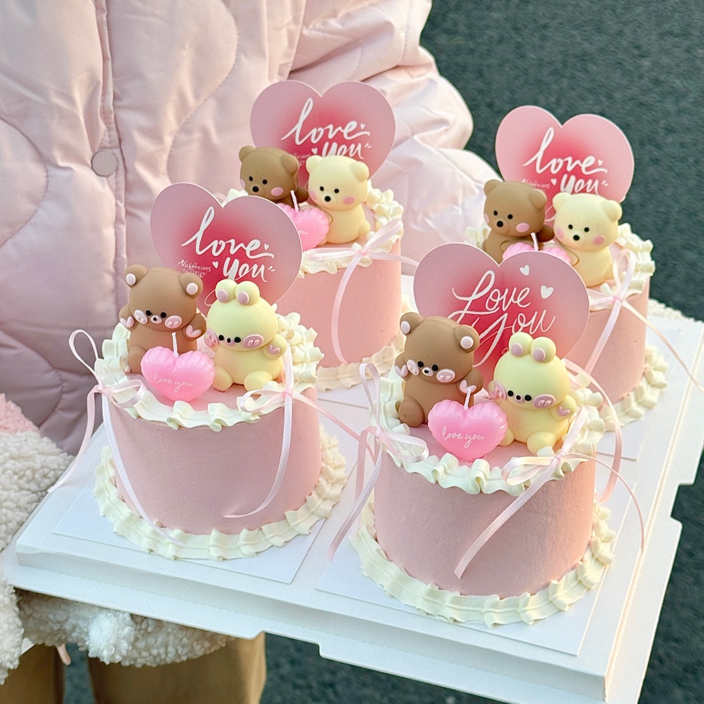 214情人节爱心小熊蛋糕装饰摆件粉色loveyou卡片情侣装扮插牌插件,节庆用品/礼品,节日装扮用品,淘宝优惠券,粉丝福利购,淘宝优惠卷