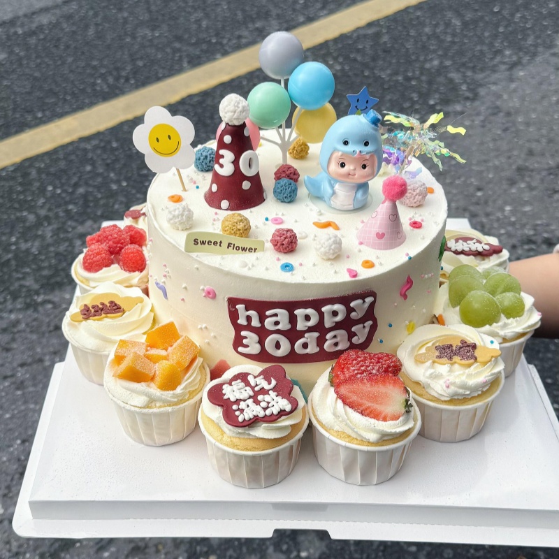 可爱蛇宝宝蛋糕装饰摆件