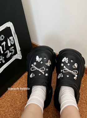 甜桃泡泡蝴蝶厚底洞洞鞋女夏季外穿2025新款防滑拖鞋黑色增高凉鞋