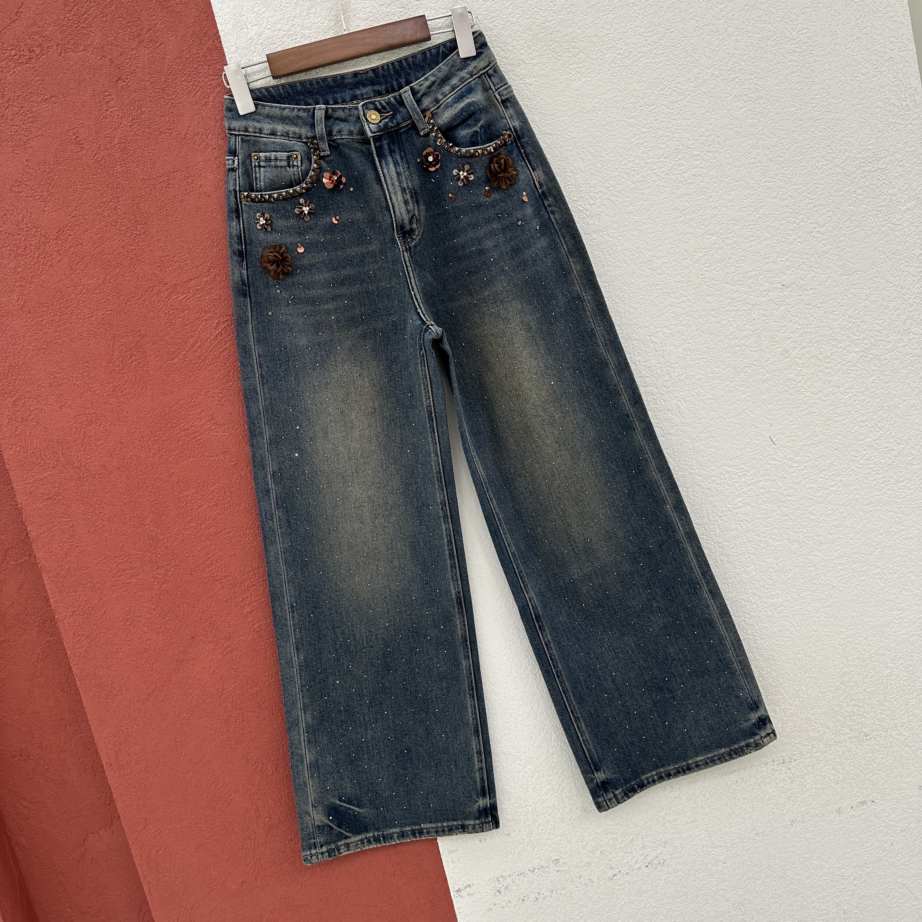 2026秋款Q FASHION JEANS酷希莱61622牛仔裤女烫钻绣花窄版阔腿裤