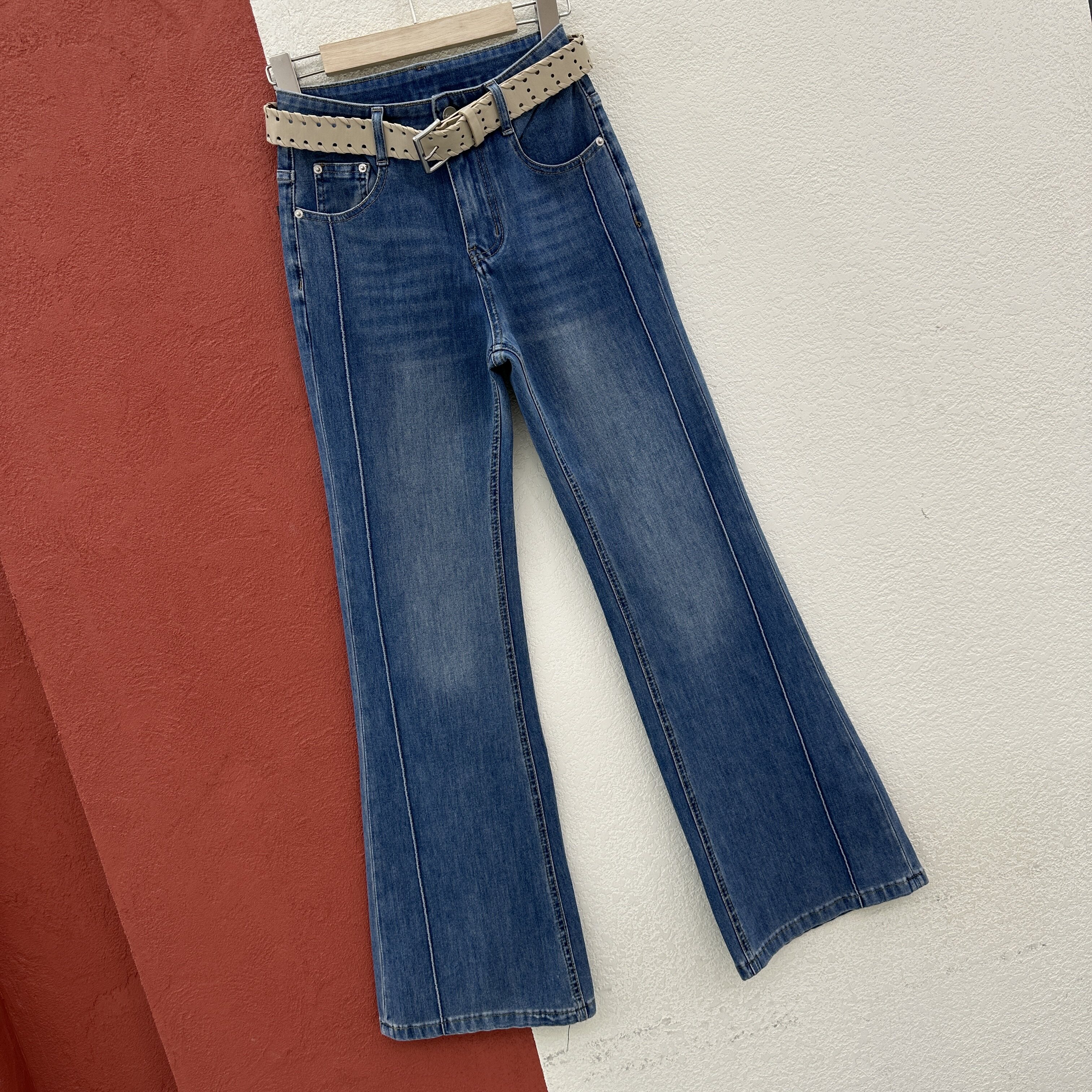 2026春款FASHION KAILI凯立68569牛仔裤女高腰显瘦压线微喇裤喇叭