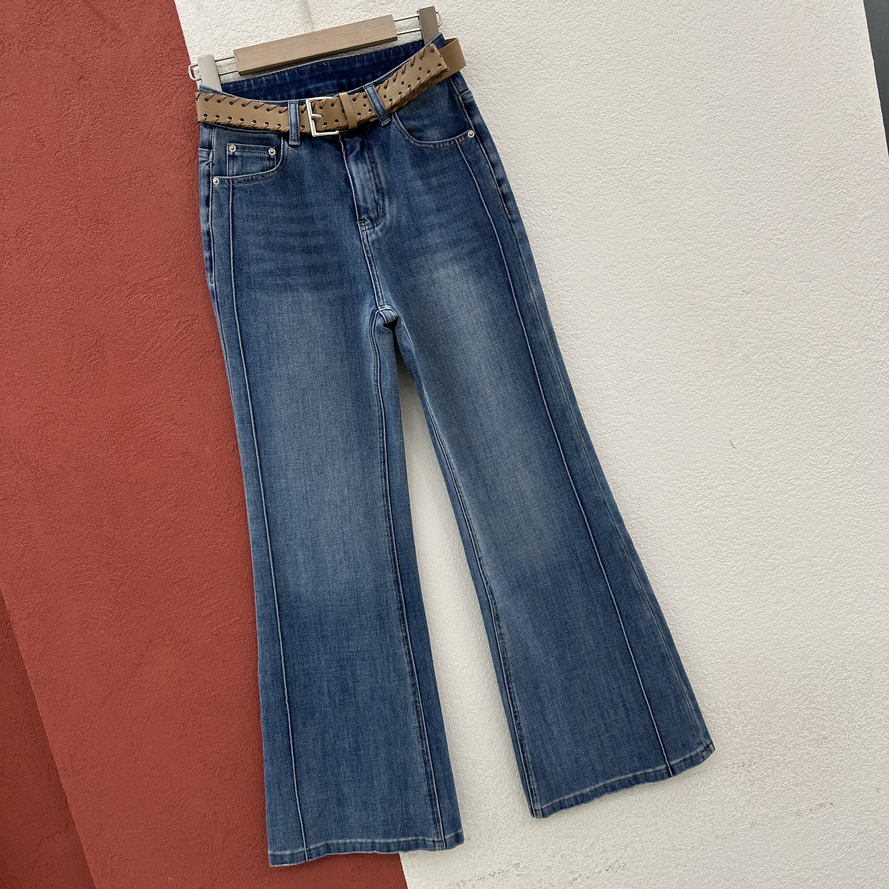 2026春款JEANS韩酷莱66202牛仔裤女高腰显瘦长款喇叭裤显瘦微喇裤