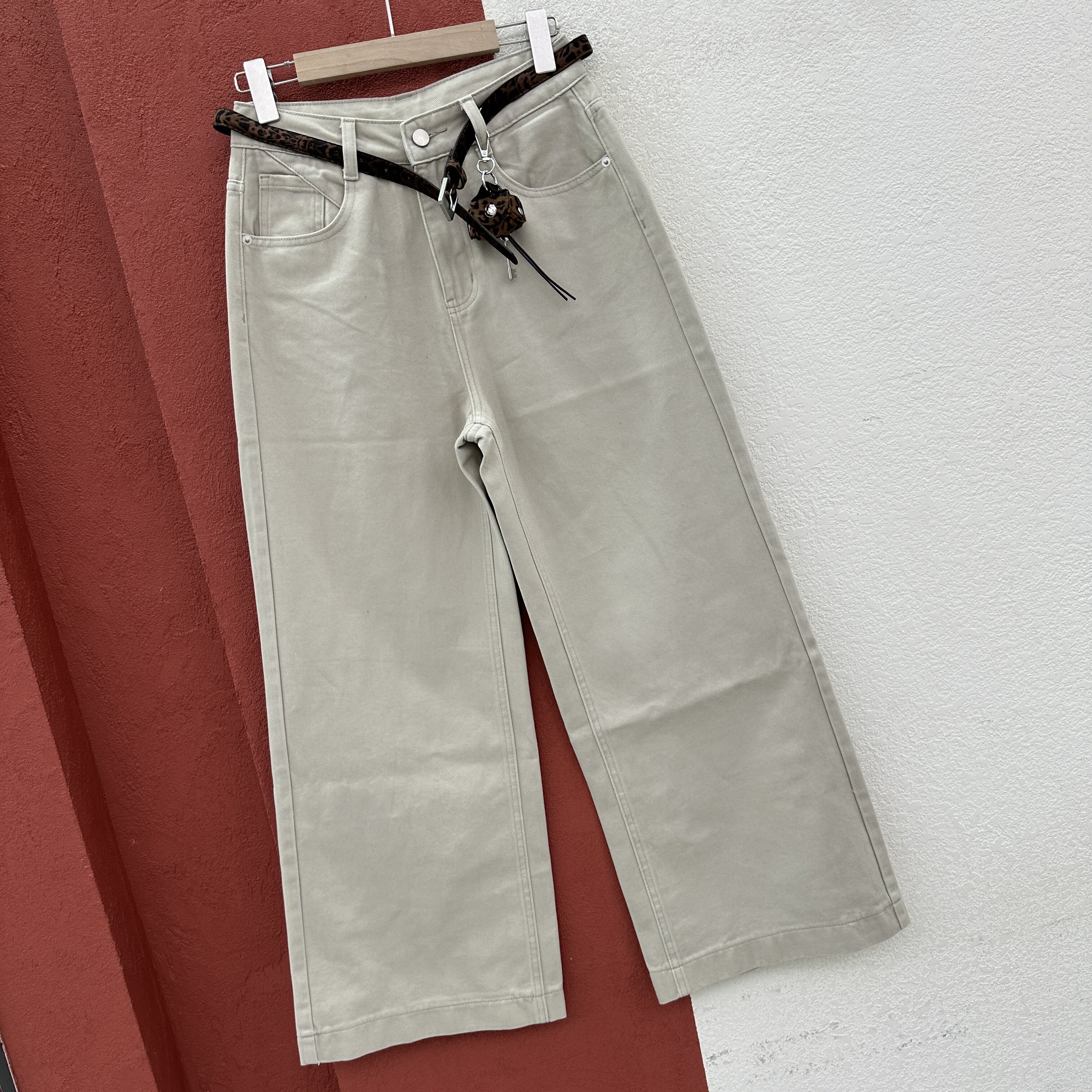 2026秋款Q FASHION JEANS酷希莱61568牛仔裤女阔腿裤配腰包筒裤