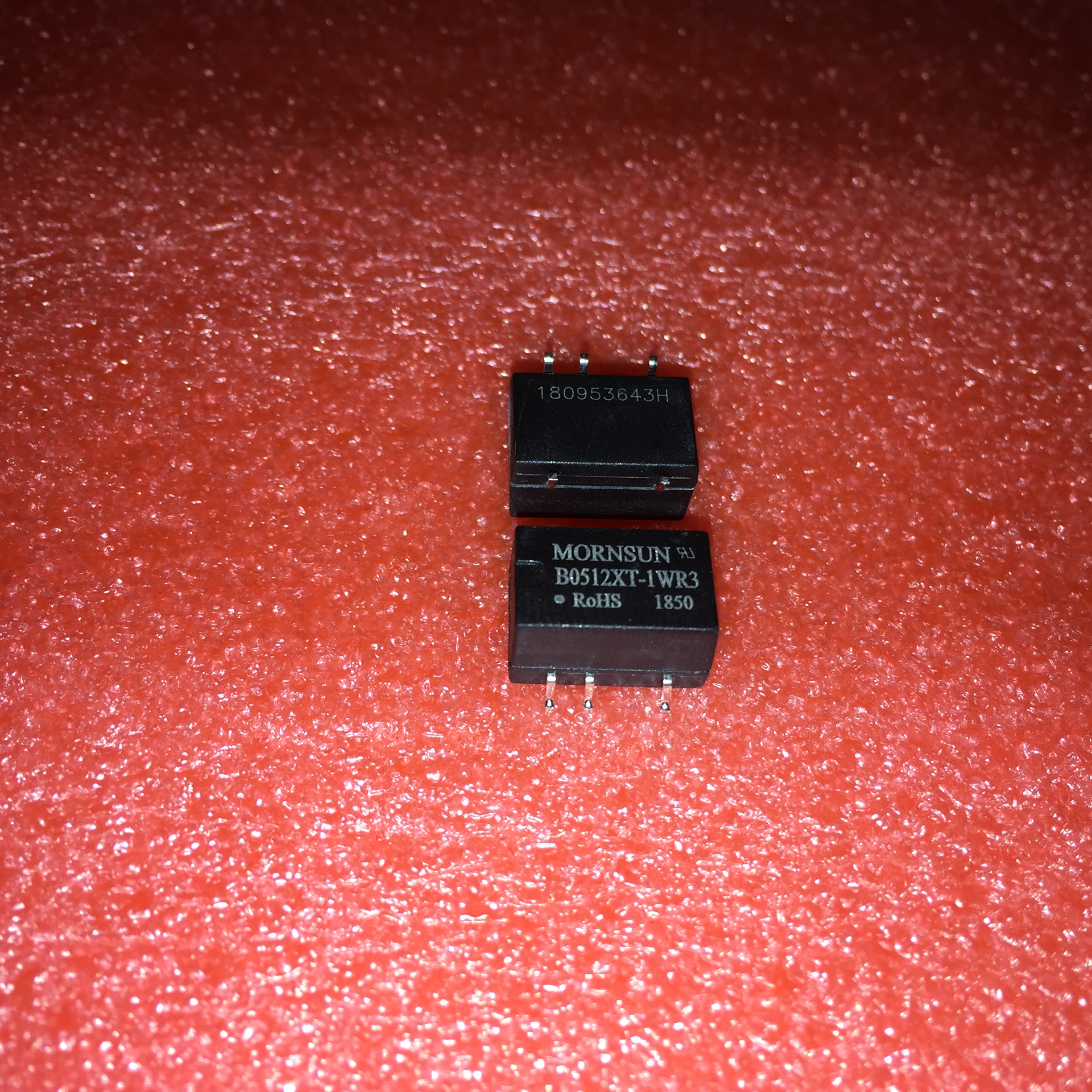 B0512XT-1WR3金升阳DC-DC电源模块5V转12V 1W 贴片封装 全新原装