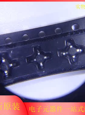 SGA4586Z SGA-4586Z 丝印 45Z SMT-86 SOT-86 十字架 射频放大器