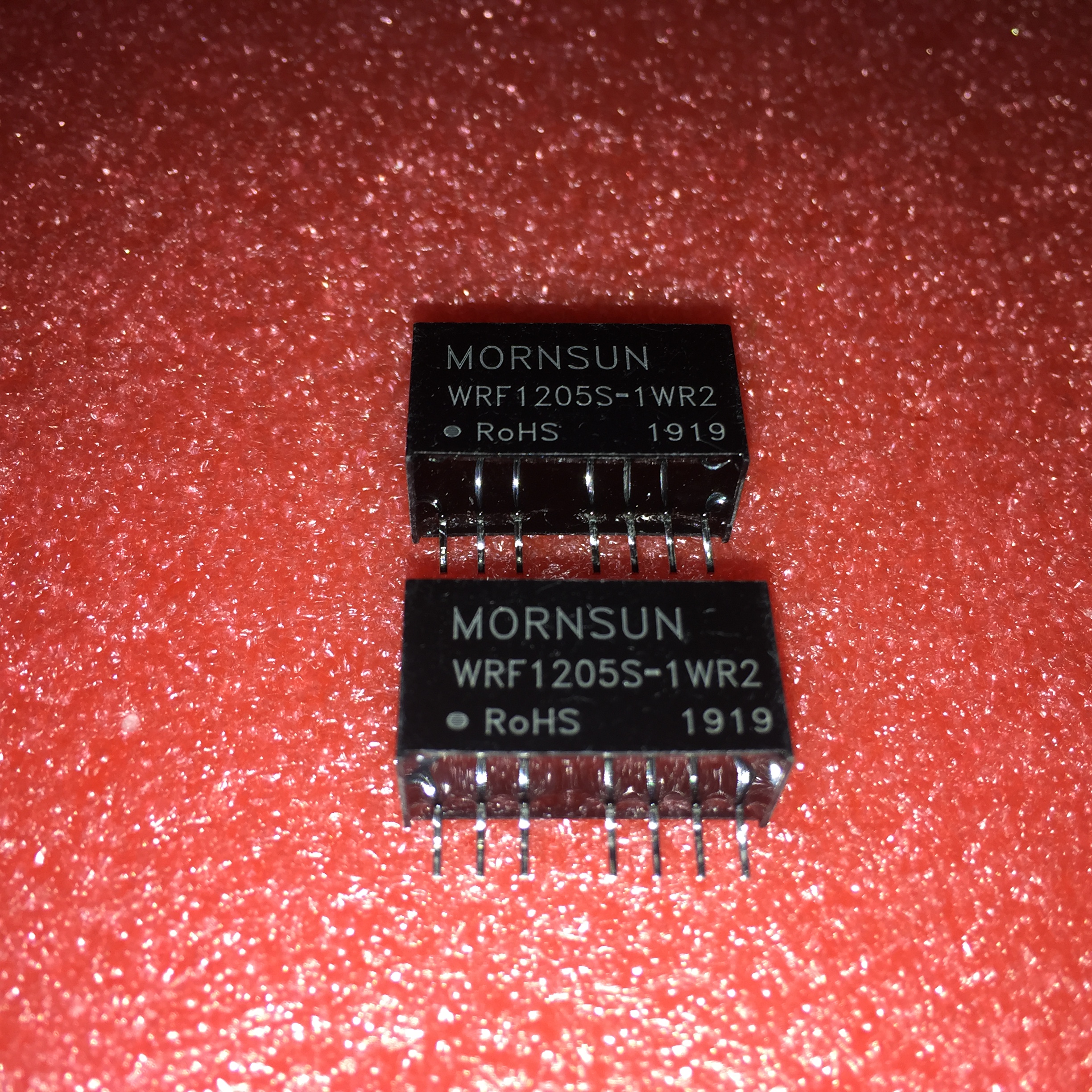 WRF1205S-1WR2金升阳DC-DC电源模块12V转5V隔离3000V稳压输出1W