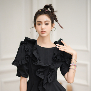 Forevercan轻奢气质拼接木耳边高腰连衣裙女夏季设计感露背小礼服