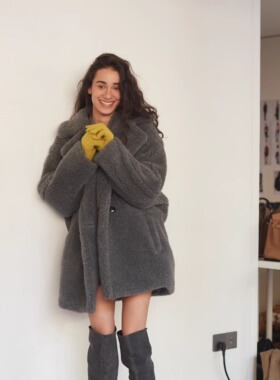 CAN 12/29“格雷小熊”立裁骆驼绒蚕丝羊毛廓形外套