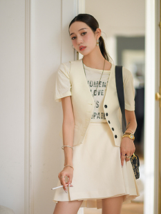 上衣 时尚 短款 CAN夏季 百褶半裙套装 字母印花短袖 马甲 新款