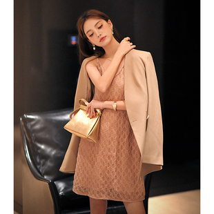 气质直筒a字短款 性感吊带v领连衣裙女修身 裙子 新款 CAN秋季