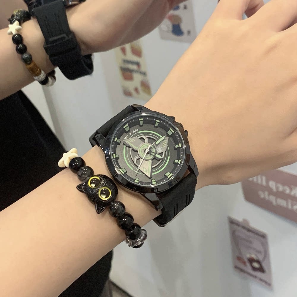 庄庄皇上迪士尼漫威钢铁侠手表初高中学生男款女款ins高颜值情侣