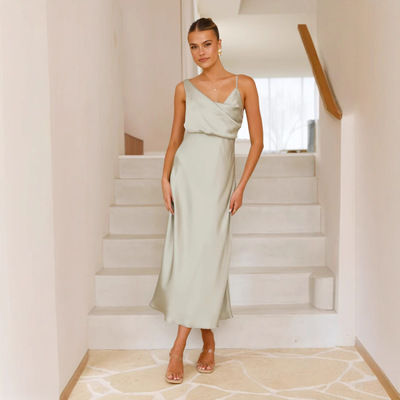 纯色缎面色丁吊带性感连衣裙