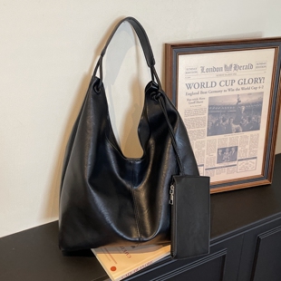 简约纯色大容量慵懒风hobo包上班通勤包托特包2026春新款潮百搭