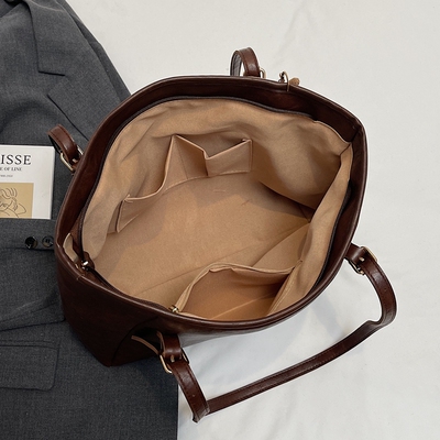 【有拉链贴袋】大容量上班通勤包