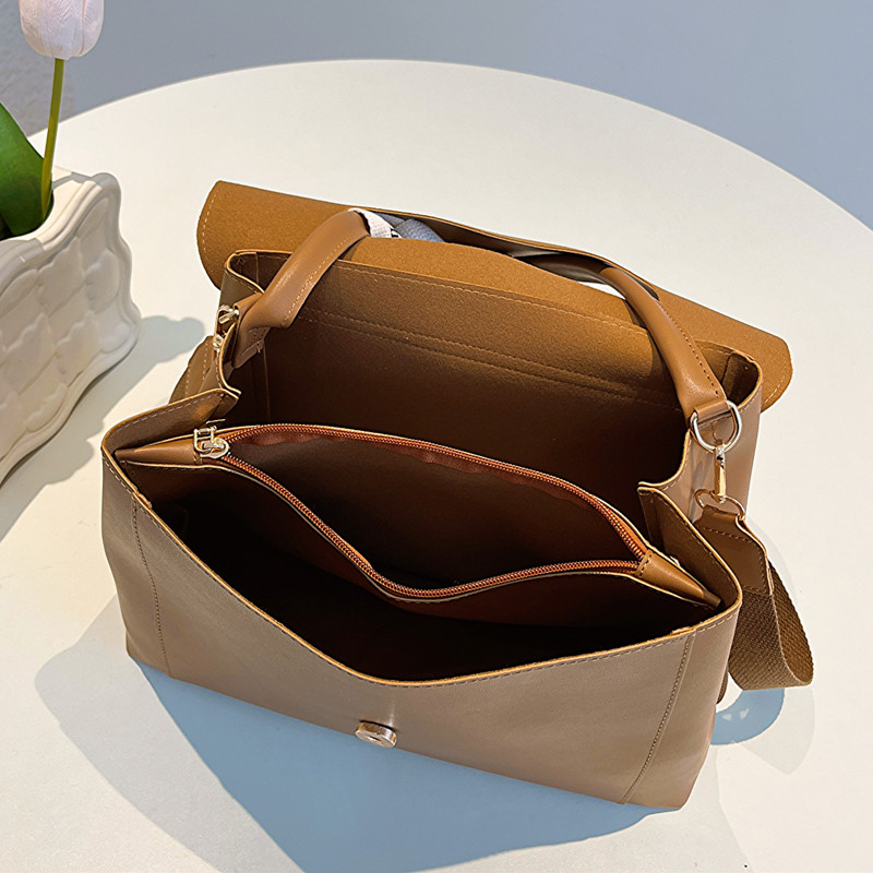 美拉德多隔层大容量托特包宽肩带2025新款潮时尚百搭复古两用包包,箱包皮具/热销女包/男包,胸包,淘宝优惠券,粉丝福利购,淘宝优惠卷