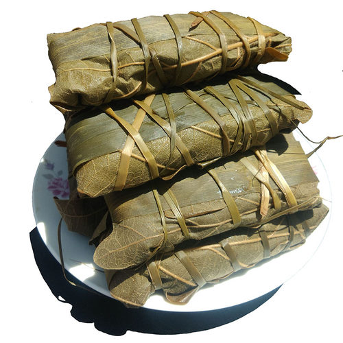 槲叶胡叶菠萝叶黄米白米农家手工粽子天竺山新鲜菠萝叶槲叶粽子