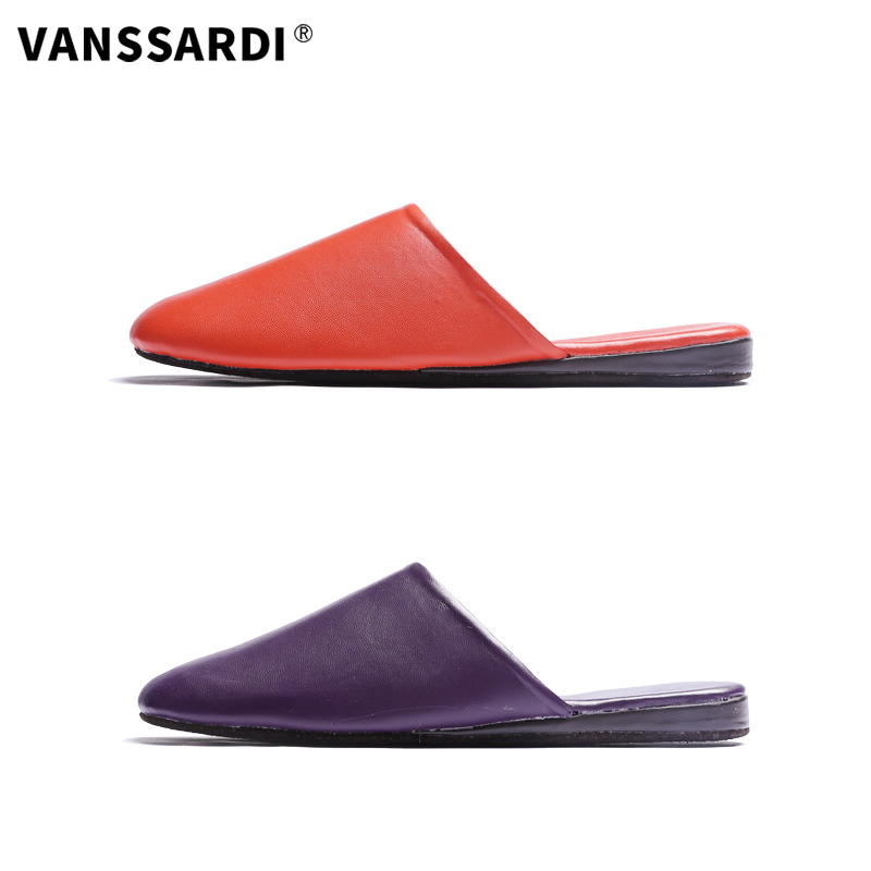 脚感柔软轻盈 设计简单大方 配色稳重