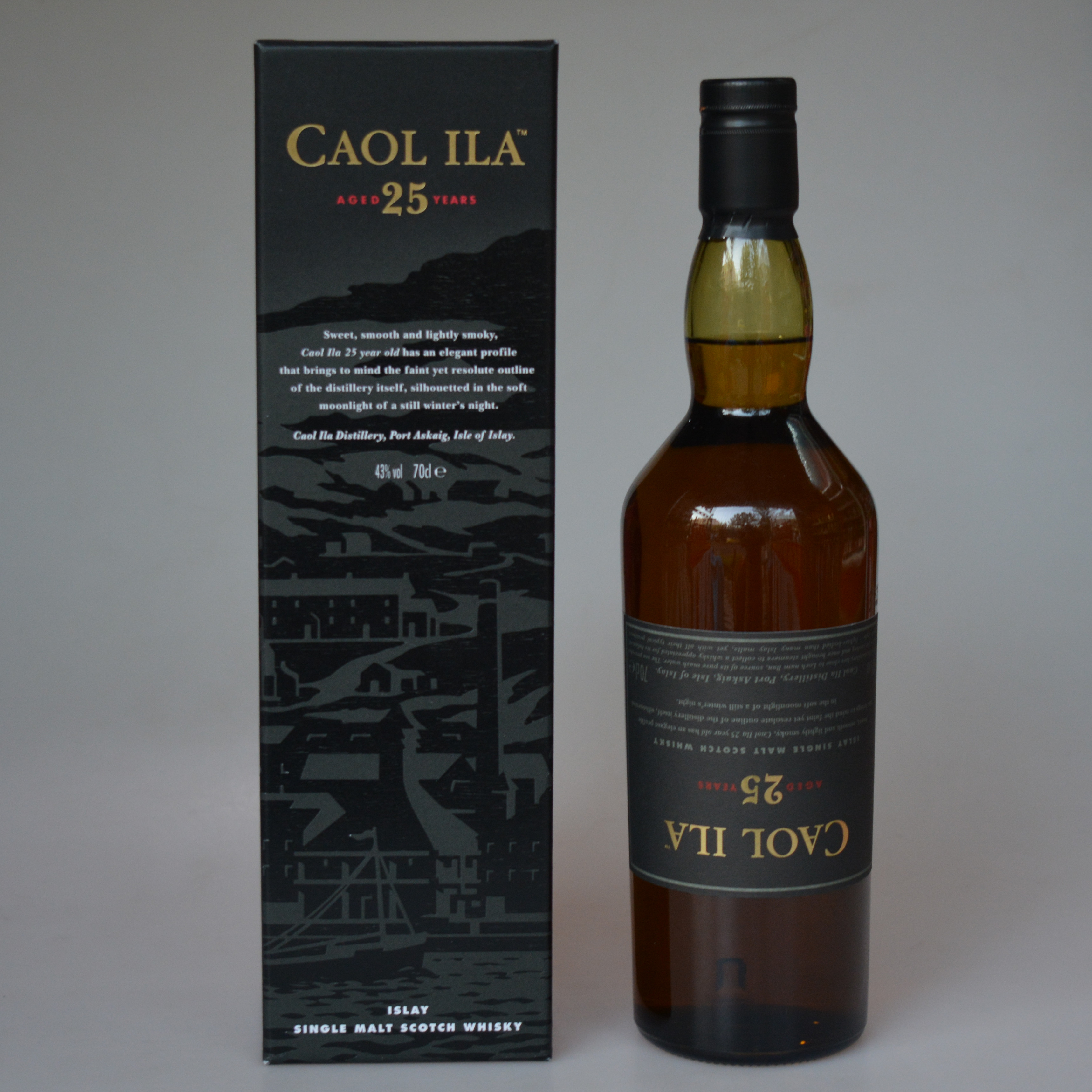 洋酒收藏英国CaolIla卡尔里拉25年700ml 单一麦芽威士忌 错版欣赏