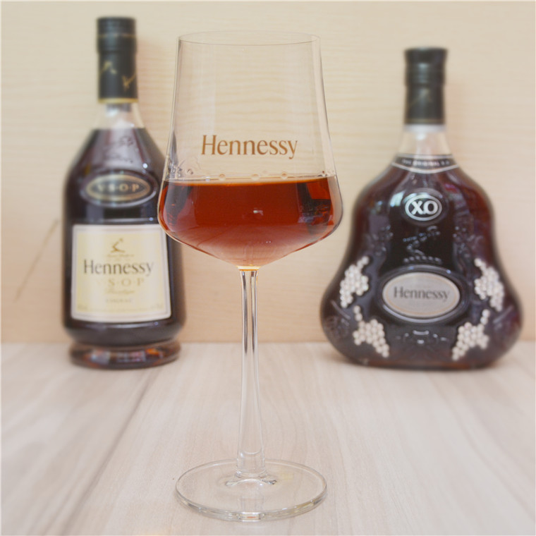 法国轩尼诗Hennessyvsop干邑白兰地洋酒杯烈酒高脚玻璃杯进口礼盒