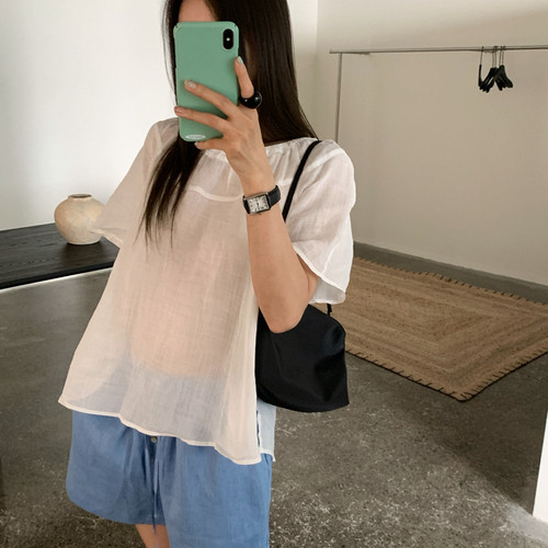 Hand made-26夏上新法式慵懒圆领宽松纯色短袖压褶小衫26179