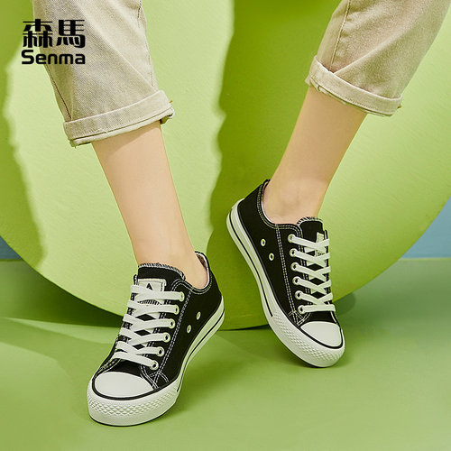 森马新款复古港味低帮白色帆布鞋