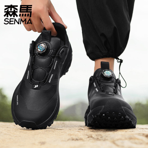 森马旋钮系带软底舒适男款休闲鞋