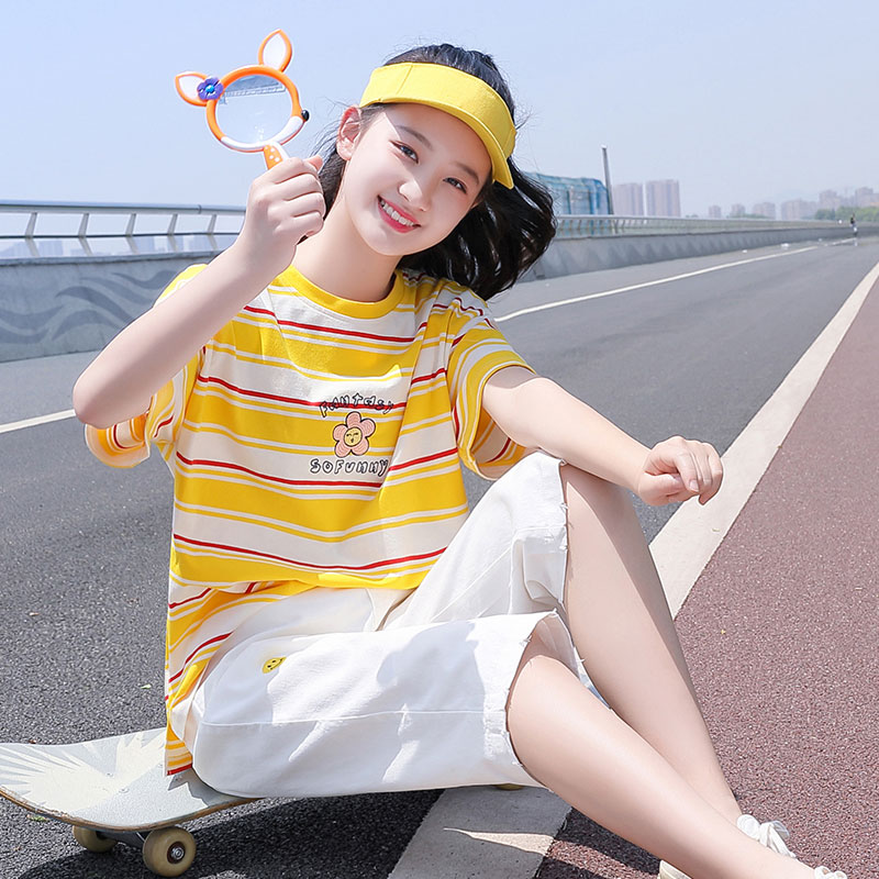 初中生休闲套装女2021年夏季新品t恤短裤14岁高中学生条纹两件套