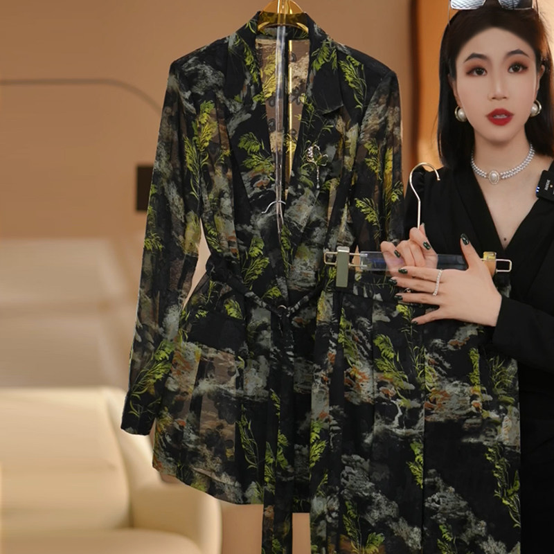 2025春夏爆款设计感防晒衣套装女高级感气质显瘦上衣阔腿裤一整套