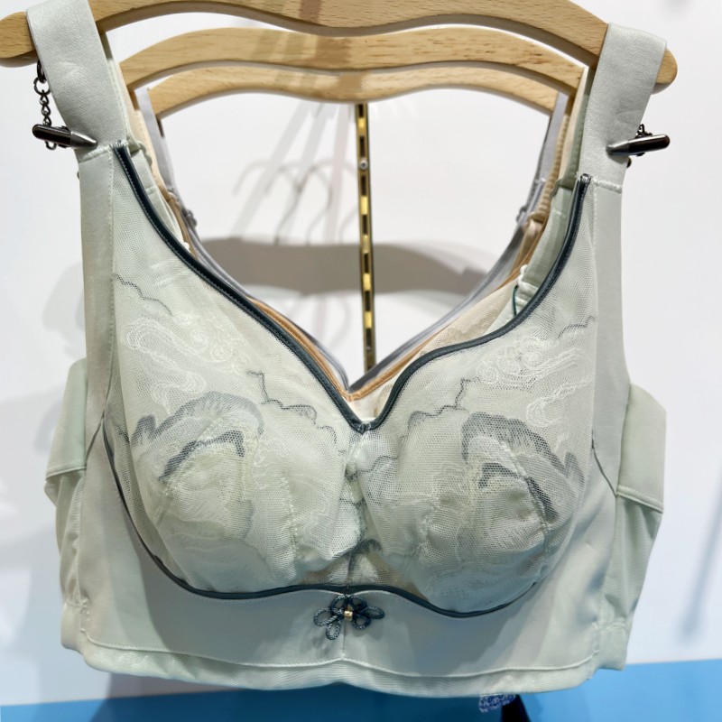 新款女士无钢圈全罩杯侧收聚拢轻薄显小薄款BC兔耳朵杯文胸内衣
