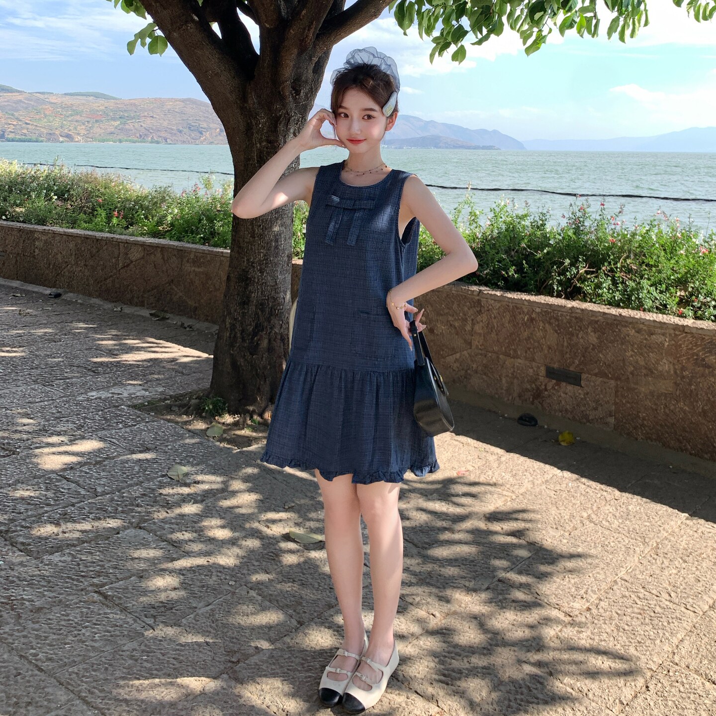 无袖连衣裙2026新款女装夏季小个子宽松显瘦百褶格子背心蓝色中裙