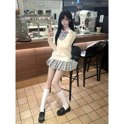 学院风白色针织衫毛衣叠穿宽松长袖百搭校供感化水百褶裙JK整套装