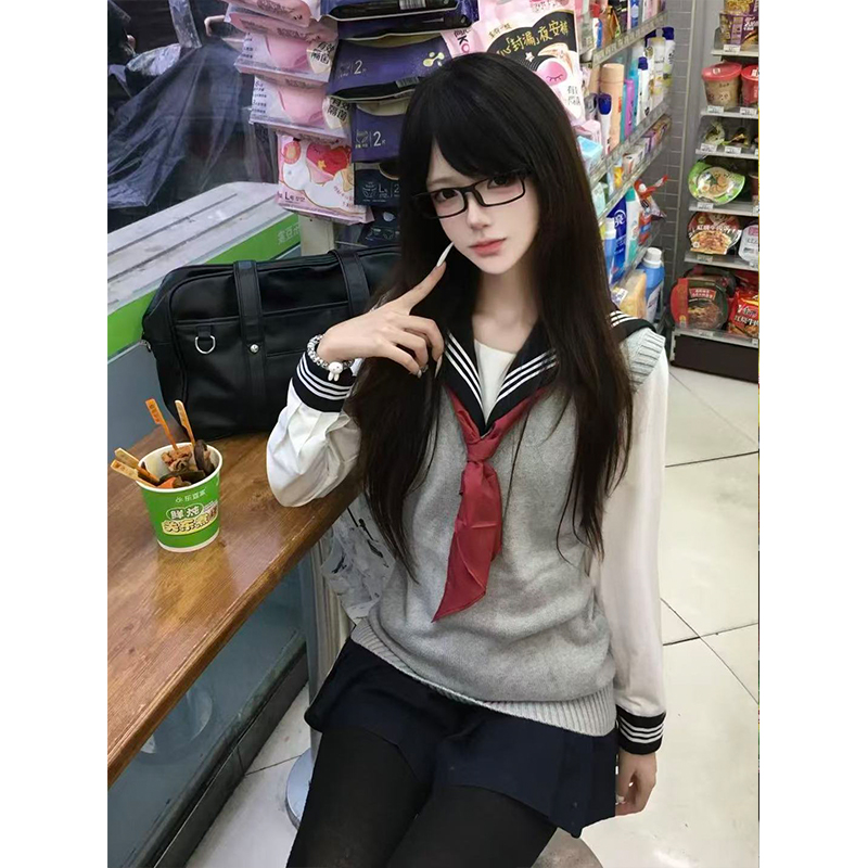 校供感穿搭浅灰色V领背心叠穿宽松长袖上衣百搭学院风短裙JK制服