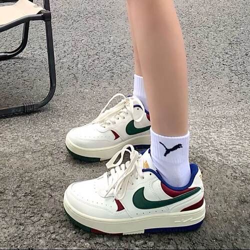 Nike Gamma Force 低帮 板鞋 女款 白绿蓝DX9176-102