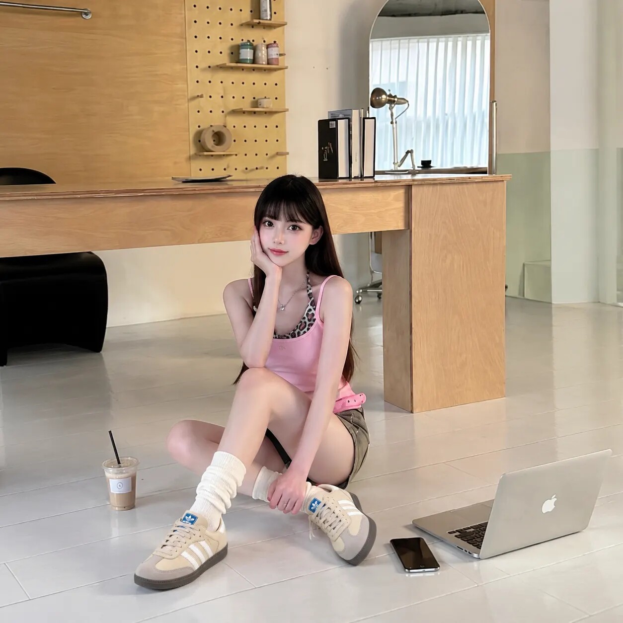 阿迪达斯三叶草德训板鞋男女
