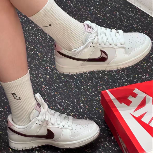 NIKE耐克女子DUNK LOW时尚潮流运动休闲鞋板鞋IM6025-121