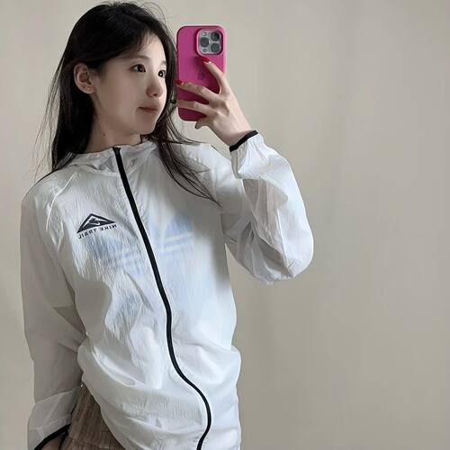 Nike/耐克夏男女皮肤衣防晒服运动休闲透气轻薄外套FN4003/DX6884