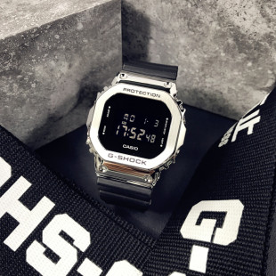 5600 卡西欧手表男女gshock小方块王一博同款 复古运动金属表GM