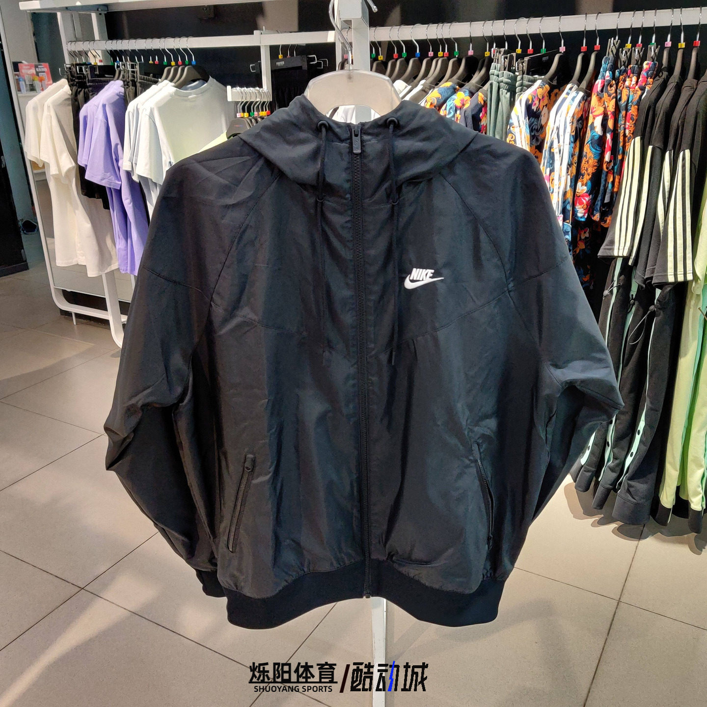 NIKE耐克男子连帽风行者轻薄防风梭织休闲透气夹克外套DA0002-010