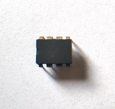AD848JN 单运放 ADI 原装拆机 进口8直插脚 刻字版