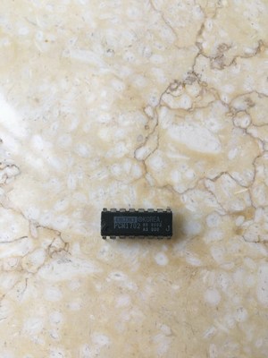 PCM1702 PCM1702P-K 模拟转换器 PCM1702P DAC 直插DIP16正品现货