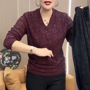 冬季时尚洋气女加肥加大码纯色V领重工烫钻长袖云朵蕾丝衫显瘦潮