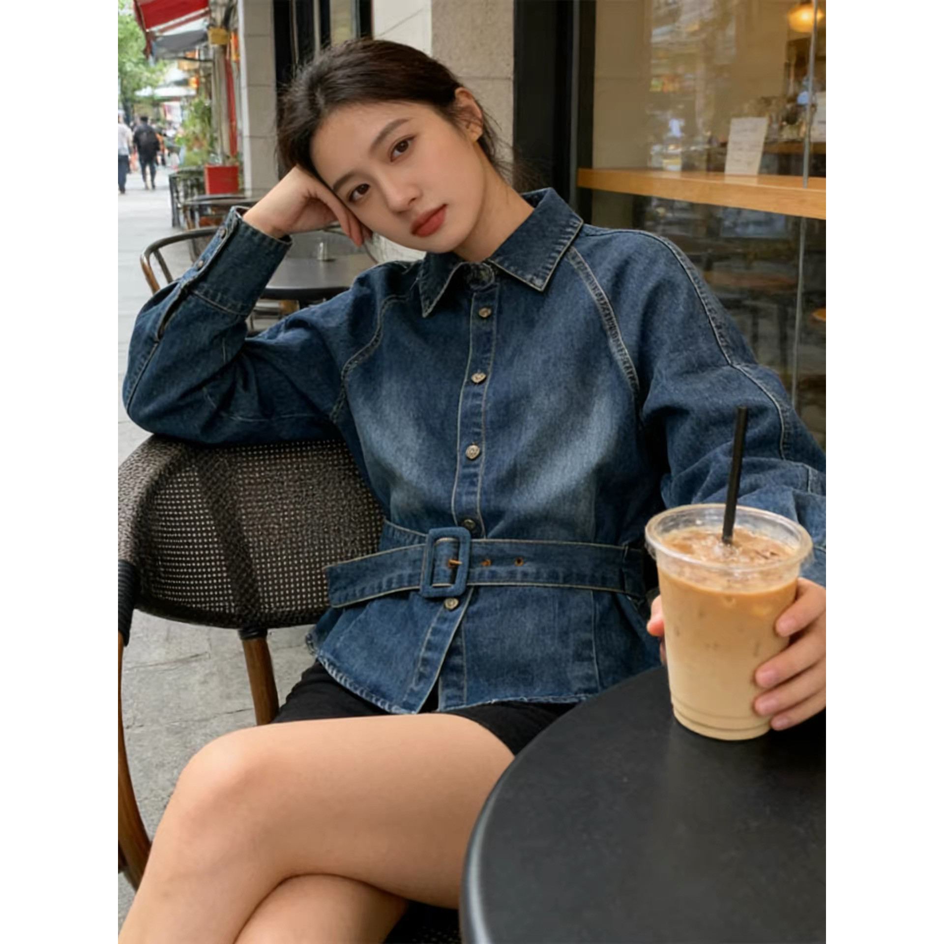 牛仔衬衫女宽松通勤收腰上衣女