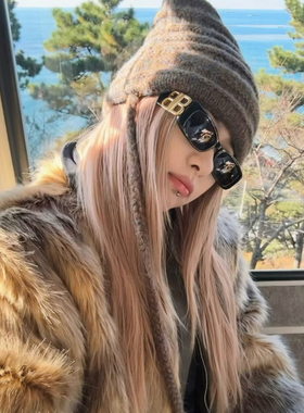 废土风黑色方框太阳镜女金属装饰小众高级个性眼镜高级感墨镜女潮