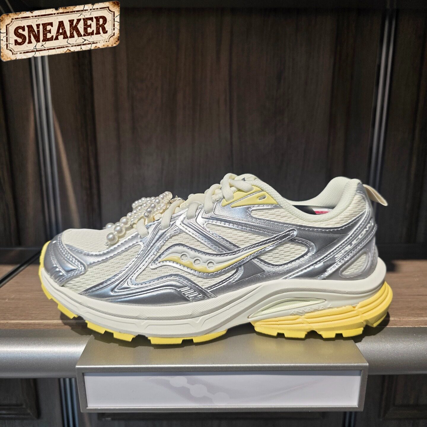 SAUCONY索康尼 KINV跑步鞋