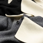 小禾 H春上7号 气质叠搭感 精纺100羊毛撞色polo领毛衣D女61I5